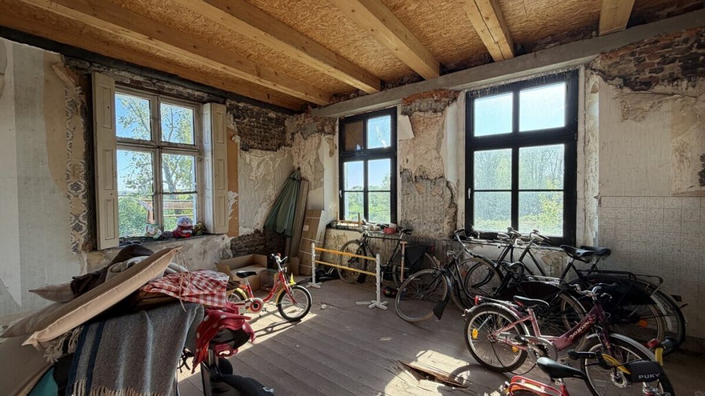Volksbank Immobilien Niederrhein GmbH - Immobilienangebot - Hamminkeln - Alle - Historisches Gutshaus auf ehemaligem Freihof – außergewöhnliches Anwesen mit Weitblick über Brünen