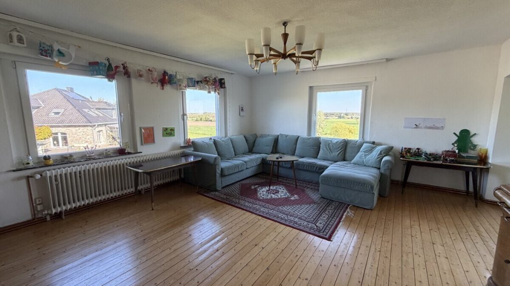 Volksbank Immobilien Niederrhein GmbH - Immobilienangebot - Hamminkeln - Alle - Historisches Gutshaus auf ehemaligem Freihof – außergewöhnliches Anwesen mit Weitblick über Brünen