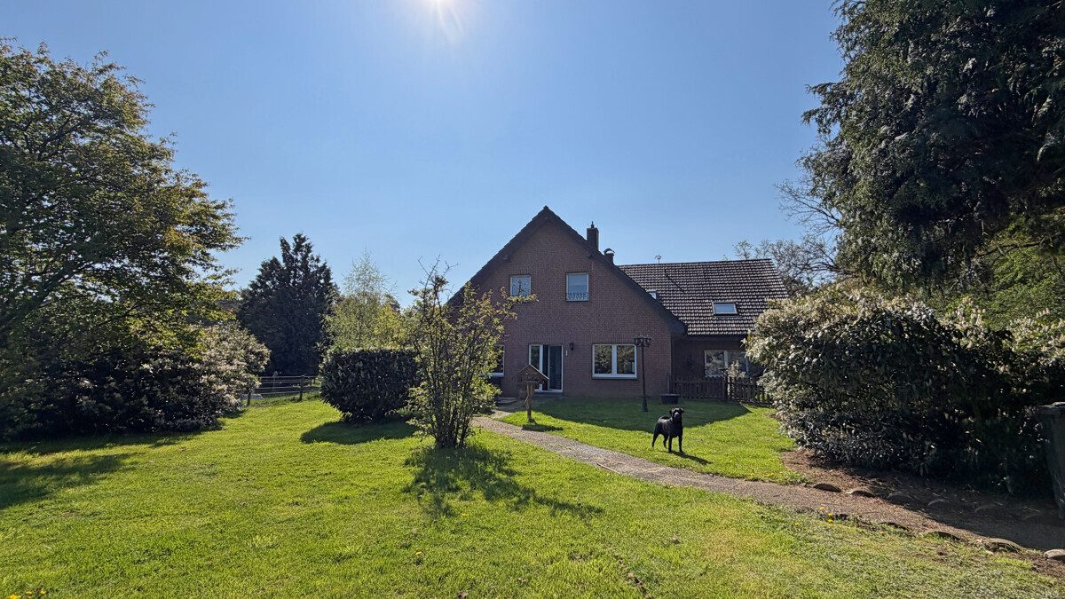 Volksbank Immobilien Niederrhein GmbH - Immobilienangebot - Hamminkeln - Alle - Außenbereich Mehrhoog: Ländliches Anwesen mit Grünland & zwei Wohneinheiten