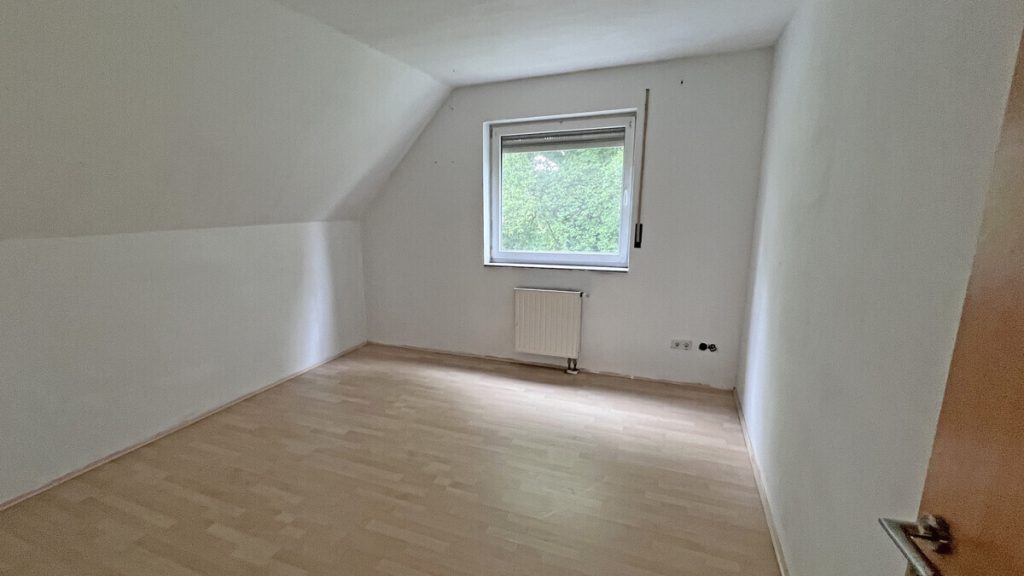 Volksbank Immobilien Niederrhein GmbH - Immobilienangebot - Kamp-Lintfort - Alle - Ruhig wohnen, entspannt leben - Gepflegte Doppelhaushälfte mit Garten und Garage in Kamp-Lintfort!