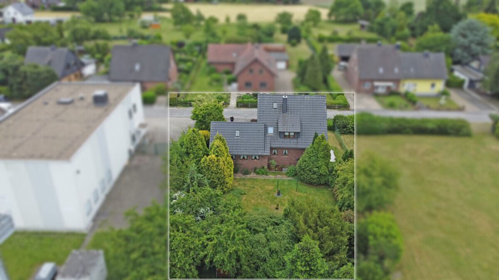 Volksbank Immobilien Niederrhein GmbH - Immobilienangebot - Voerde - Alle - Gepflegtes Einfamilienhaus mit großem Grundstück und möglicher Neubauperspektive in Voerde-Stockum!