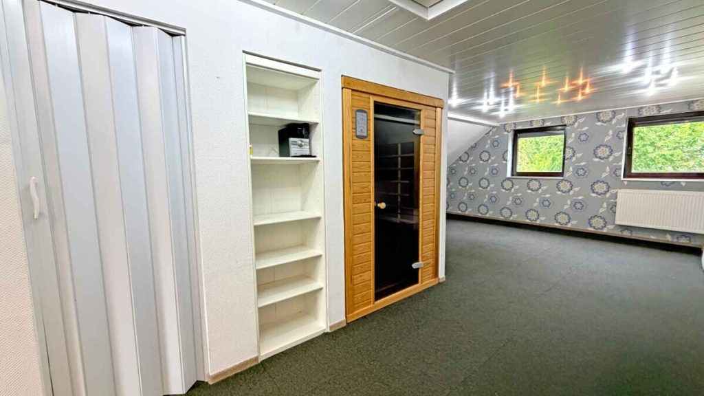 Volksbank Immobilien Niederrhein GmbH - Immobilienangebot - Kevelaer - Alle - Freistehendes Einfamilienhaus mit großem Potential in Kevelaer-Kervenheim!