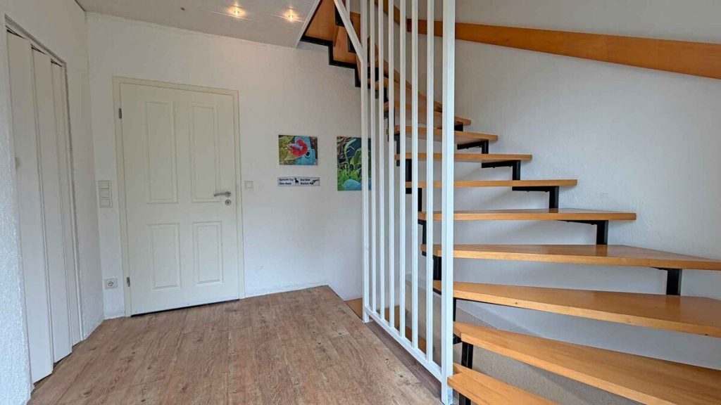 Volksbank Immobilien Niederrhein GmbH - Immobilienangebot - Kevelaer - Alle - Freistehendes Einfamilienhaus mit großem Potential in Kevelaer-Kervenheim!