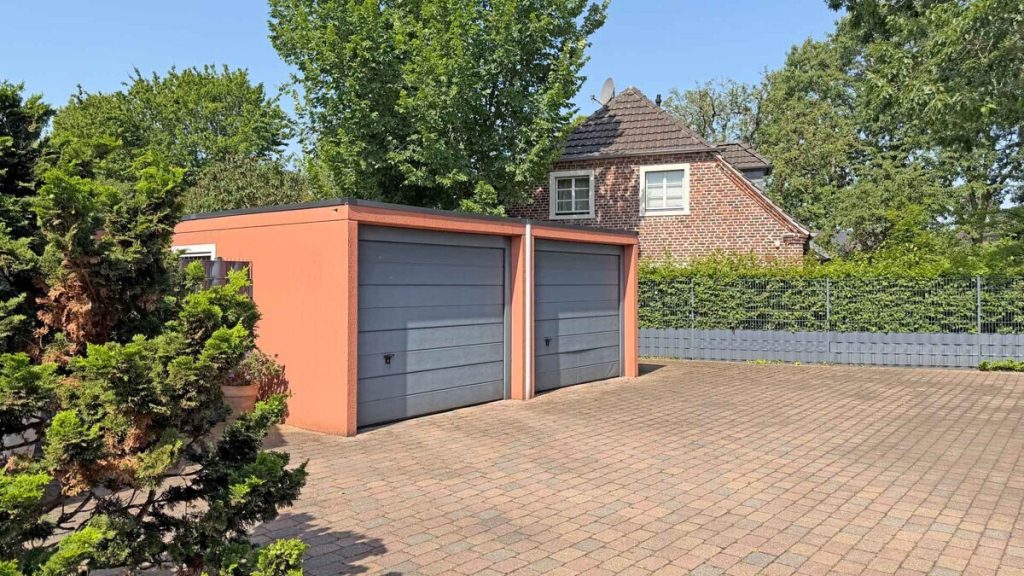 Volksbank Immobilien Niederrhein GmbH - Immobilienangebot - Kevelaer - Alle - Freistehendes Einfamilienhaus mit großem Potential in Kevelaer-Kervenheim!