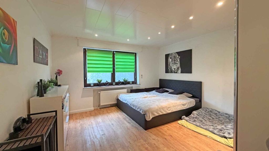 Volksbank Immobilien Niederrhein GmbH - Immobilienangebot - Kevelaer - Alle - Freistehendes Einfamilienhaus mit großem Potential in Kevelaer-Kervenheim!