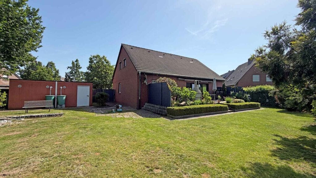Volksbank Immobilien Niederrhein GmbH - Immobilienangebot - Kevelaer - Alle - Freistehendes Einfamilienhaus mit großem Potential in Kevelaer-Kervenheim!