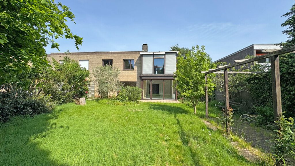 Volksbank Immobilien Niederrhein GmbH - Immobilienangebot - Wesel - Alle - Ihr neues Zuhause mit Potenzial – Reihenendhaus auf großem Grundstück in Wesel-Obrighoven
