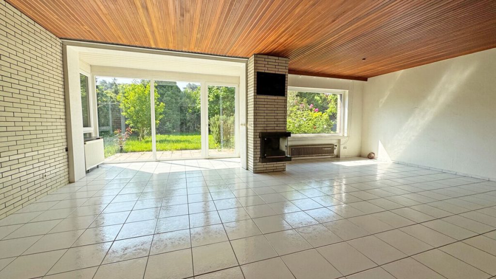 Volksbank Immobilien Niederrhein GmbH - Immobilienangebot - Wesel - Alle - Ihr neues Zuhause mit Potenzial – Reihenendhaus auf großem Grundstück in Wesel-Obrighoven