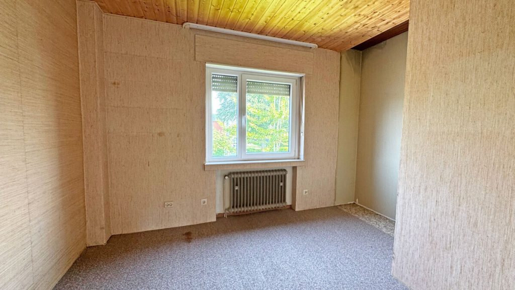 Volksbank Immobilien Niederrhein GmbH - Immobilienangebot - Wesel - Alle - Ihr neues Zuhause mit Potenzial – Reihenendhaus auf großem Grundstück in Wesel-Obrighoven