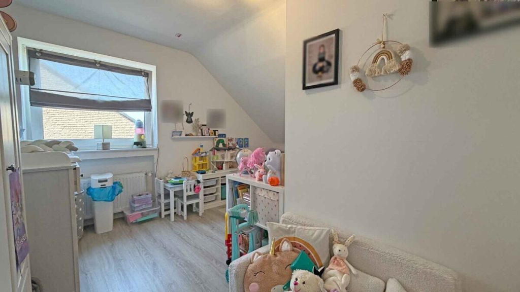 Volksbank Immobilien Niederrhein GmbH - Immobilienangebot - Alpen - Alle - Über den Dächern von Alpen: Großzügige Dachgeschosswohnung mit vielen Extras!