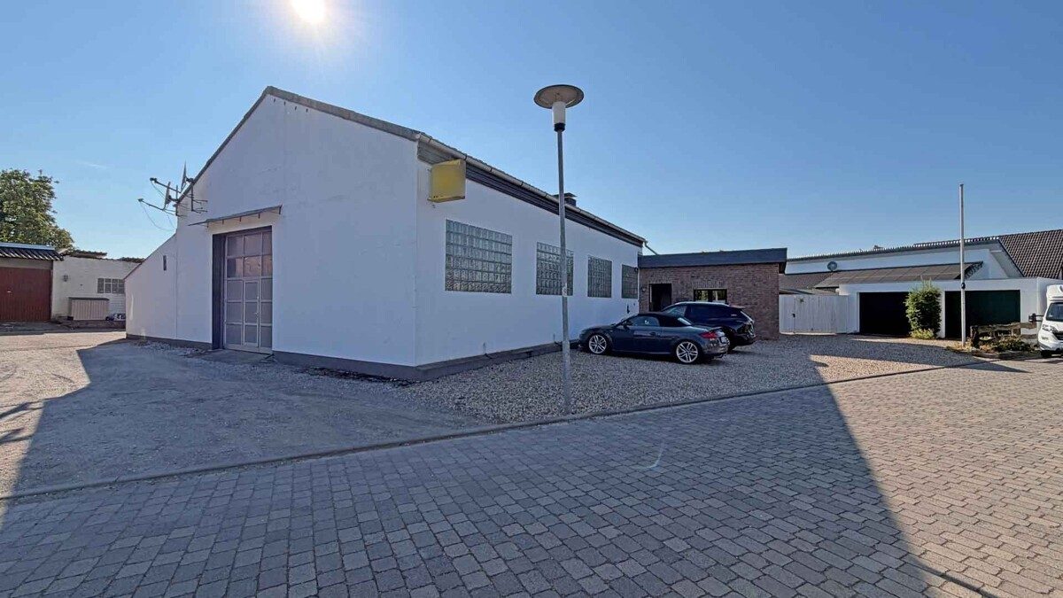 Volksbank Immobilien Niederrhein GmbH - Immobilienangebot - Alpen - Alle - Wohnen und werken! Gepflegter Bungalow mit angebauter Werkhalle in Alpen-Menzelen!