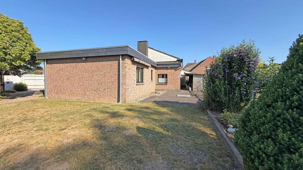Volksbank Immobilien Niederrhein GmbH - Immobilienangebot - Alpen - Alle - Wohnen und werken! Gepflegter Bungalow mit angebauter Werkhalle in Alpen-Menzelen!
