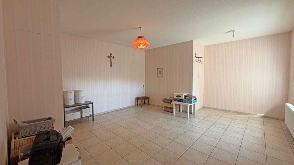 Volksbank Immobilien Niederrhein GmbH - Immobilienangebot - Alpen - Alle - Wohnen und werken! Gepflegter Bungalow mit angebauter Werkhalle in Alpen-Menzelen!