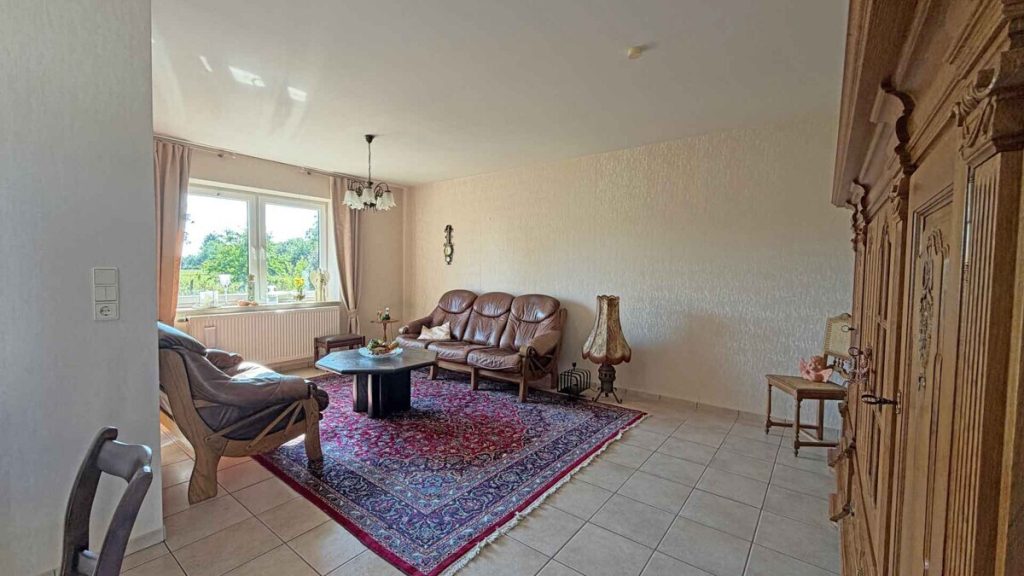 Volksbank Immobilien Niederrhein GmbH - Immobilienangebot - Alpen - Alle - Wohnen und werken! Gepflegter Bungalow mit angebauter Werkhalle in Alpen-Menzelen!