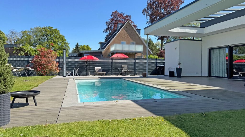 Volksbank Immobilien Niederrhein GmbH - Immobilienangebot - Wesel - Alle - Architektur trifft Lebensgefühl – Exklusiver Designer-Bungalow mit Pool in Bestlage von Lackhausen