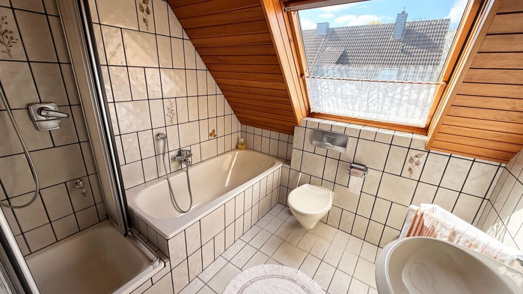 Volksbank Immobilien Niederrhein GmbH - Immobilienangebot - Hünxe - Alle - Ihr neues Zuhause in Hünxe-Bruckhausen – Doppelhaushälfte mit 627 m² Grundstück