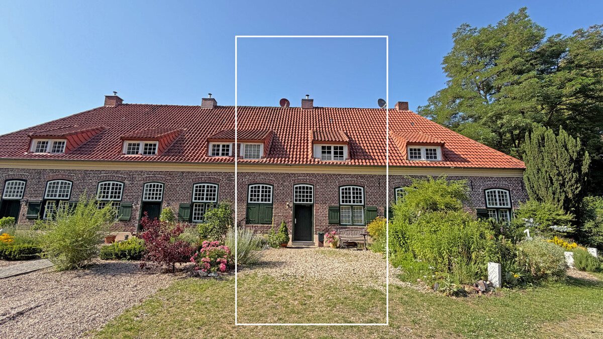 Volksbank Immobilien Niederrhein GmbH - Immobilienangebot - Wesel - Alle - Historisches Reihenmittelhaus von 1772 – denkmalgeschütztes Wohnen mit modernem Komfort in Wesel-Diersfordt