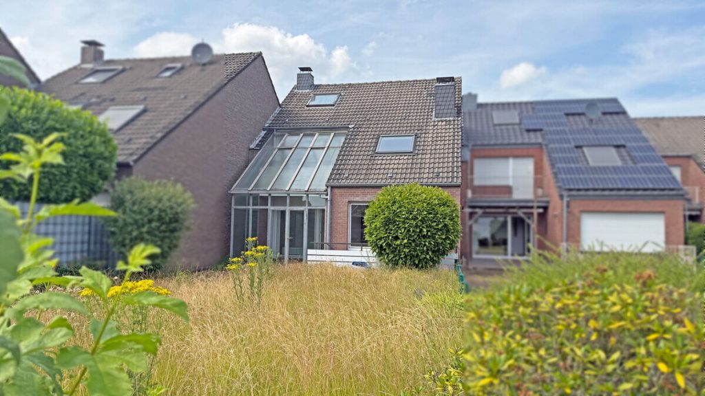 Volksbank Immobilien Niederrhein GmbH - Immobilienangebot - Voerde - Alle - Familienfreundliches Reihenmittelhaus in ruhiger Wohnlage von Voerde-Stadt!