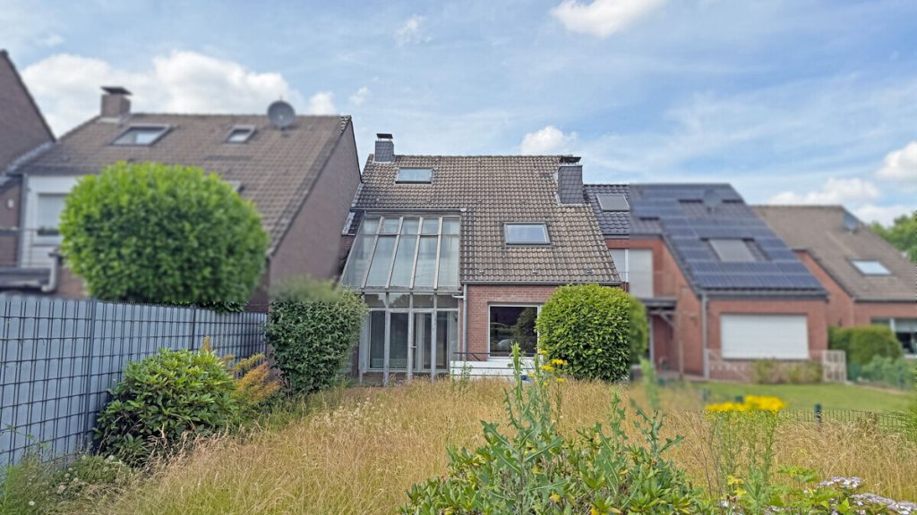 Volksbank Immobilien Niederrhein GmbH - Immobilienangebot - Voerde - Alle - Familienfreundliches Reihenmittelhaus in ruhiger Wohnlage von Voerde-Stadt!