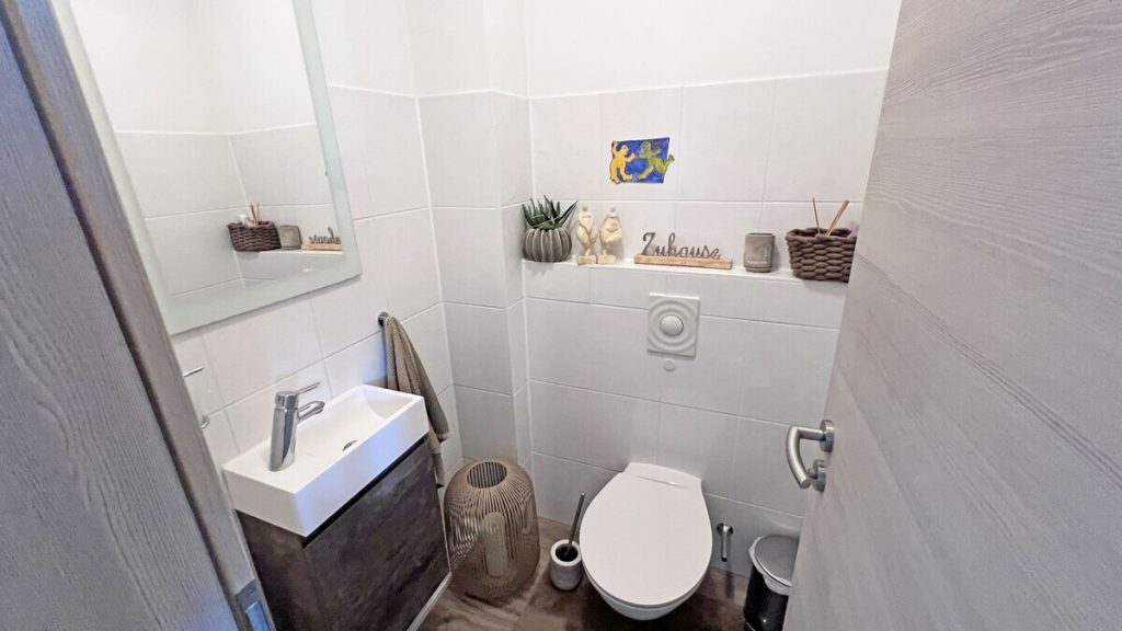 Volksbank Immobilien Niederrhein GmbH - Immobilienangebot - Rheinberg - Alle - Großzügige Maisonettewohnung mit 5 Zimmern, Balkon und TG-Stellplatz in zentraler Lage von Rheinberg