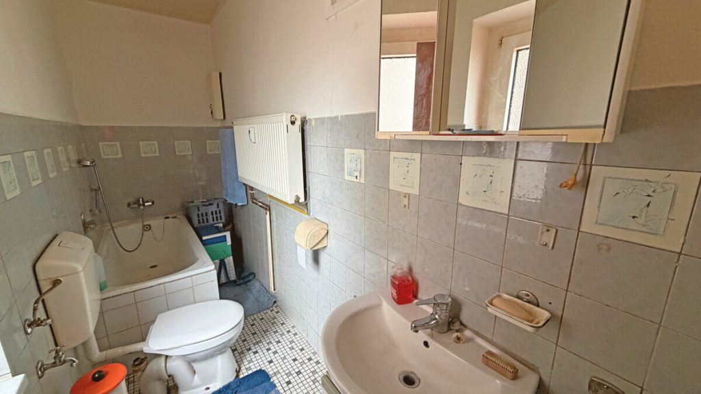 Volksbank Immobilien Niederrhein GmbH - Immobilienangebot - Duisburg - Alle - Wertbeständige Kapitalanlage: Voll vermietetes Mehrfamilienhaus mit 5 Wohneinheiten in Meiderich!