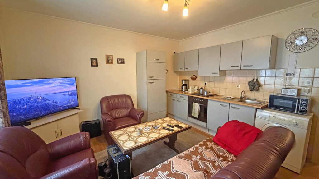 Volksbank Immobilien Niederrhein GmbH - Immobilienangebot - Duisburg - Alle - Wertbeständige Kapitalanlage: Voll vermietetes Mehrfamilienhaus mit 5 Wohneinheiten in Meiderich!