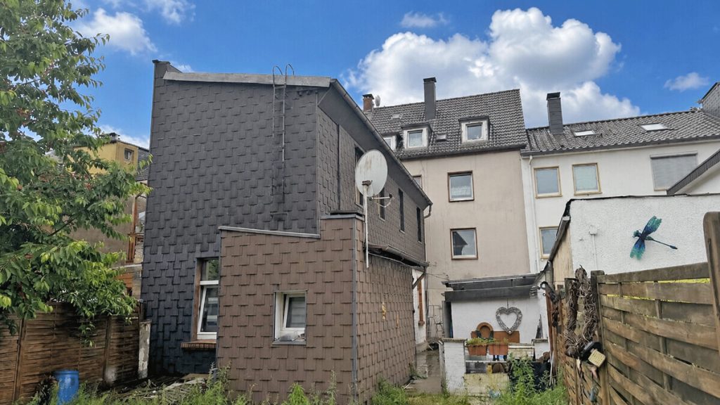 Volksbank Immobilien Niederrhein GmbH - Immobilienangebot - Duisburg - Alle - Wertbeständige Kapitalanlage: Voll vermietetes Mehrfamilienhaus mit 5 Wohneinheiten in Meiderich!
