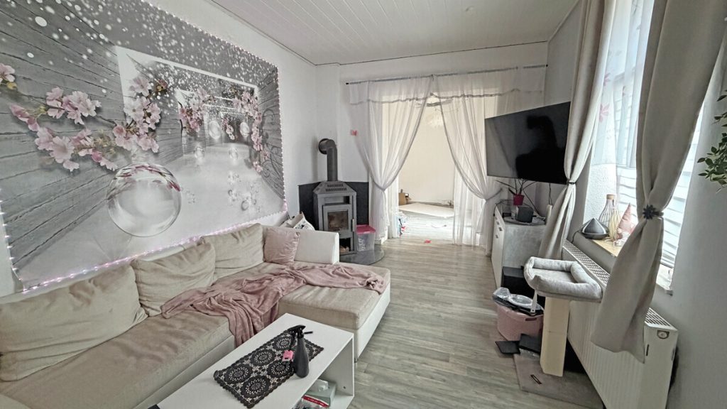 Volksbank Immobilien Niederrhein GmbH - Immobilienangebot - Duisburg - Alle - Wertbeständige Kapitalanlage: Voll vermietetes Mehrfamilienhaus mit 5 Wohneinheiten in Meiderich!
