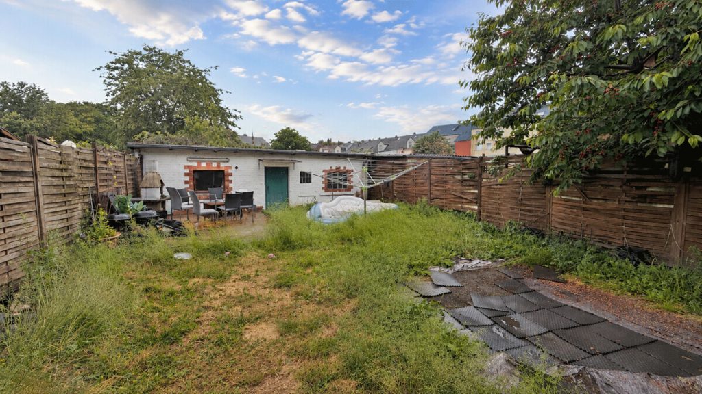 Volksbank Immobilien Niederrhein GmbH - Immobilienangebot - Duisburg - Alle - Wertbeständige Kapitalanlage: Voll vermietetes Mehrfamilienhaus mit 5 Wohneinheiten in Meiderich!