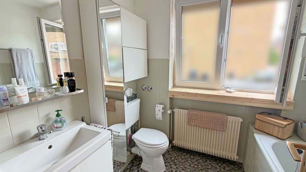 Volksbank Immobilien Niederrhein GmbH - Immobilienangebot - Hamminkeln - Alle - Raumwunder in ruhiger Lage von Mehrhoog mit weitläufigem Südwestgarten und vielseitigem Potenzial