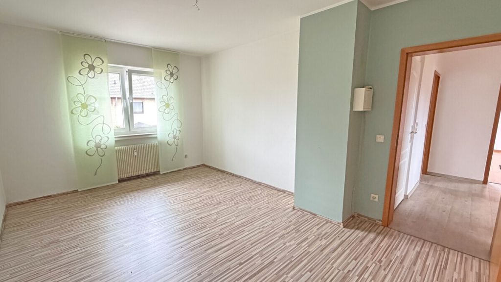 Volksbank Immobilien Niederrhein GmbH - Immobilienangebot - Hamminkeln - Alle - Raumwunder in ruhiger Lage von Mehrhoog mit weitläufigem Südwestgarten und vielseitigem Potenzial