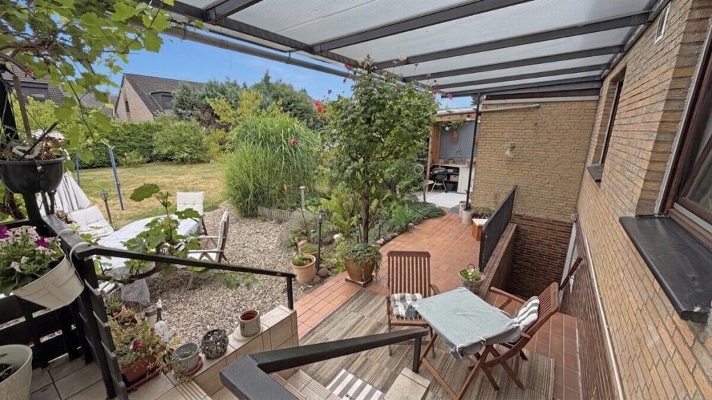 Volksbank Immobilien Niederrhein GmbH - Immobilienangebot - Hamminkeln - Alle - Raumwunder in ruhiger Lage von Mehrhoog mit weitläufigem Südwestgarten und vielseitigem Potenzial