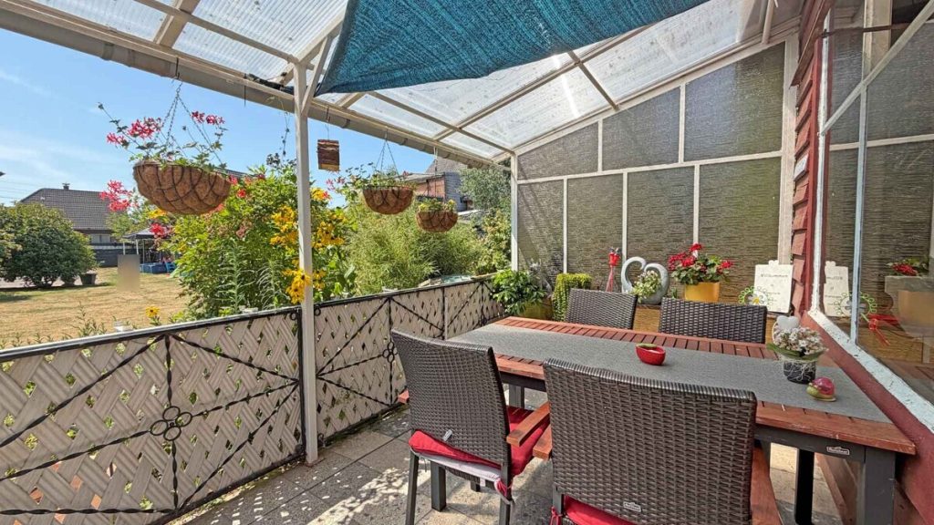 Volksbank Immobilien Niederrhein GmbH - Immobilienangebot - Xanten - Alle - Ein Zuhause mit Platz und Freiraum: Haus mit Einliegerwohnung in Xanten-Marienbaum!