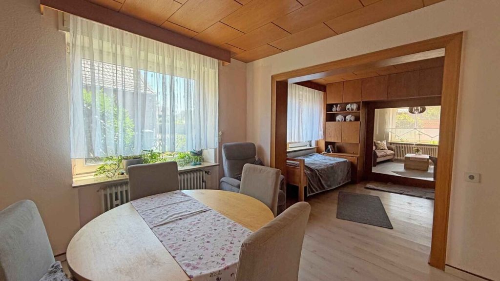 Volksbank Immobilien Niederrhein GmbH - Immobilienangebot - Xanten - Alle - Ein Zuhause mit Platz und Freiraum: Haus mit Einliegerwohnung in Xanten-Marienbaum!