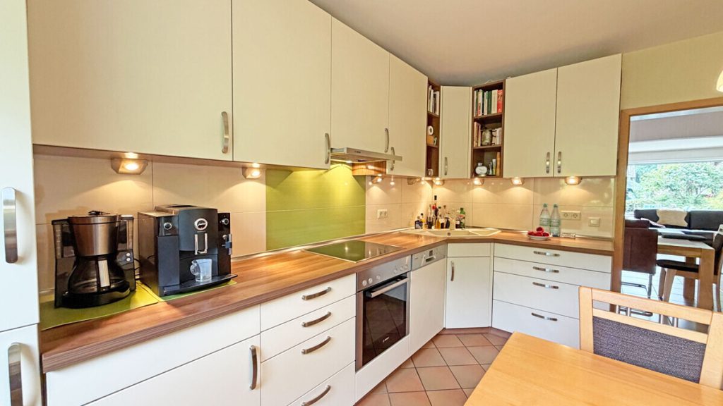 Volksbank Immobilien Niederrhein GmbH - Immobilienangebot - Voerde - Alle - Gepflegte Doppelhaushälfte in Sackgassenlage von Voerde-Möllen, familienfreundlich mit großem Garten