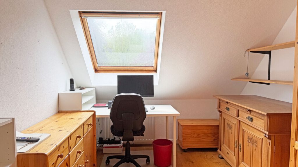 Volksbank Immobilien Niederrhein GmbH - Immobilienangebot - Voerde - Alle - Gepflegte Doppelhaushälfte in Sackgassenlage von Voerde-Möllen, familienfreundlich mit großem Garten