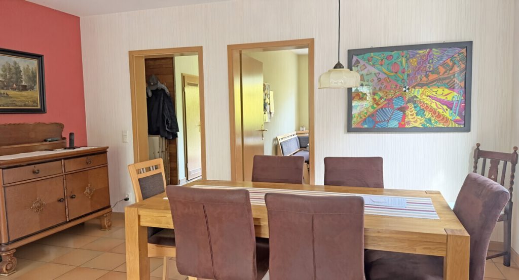 Volksbank Immobilien Niederrhein GmbH - Immobilienangebot - Voerde - Alle - Gepflegte Doppelhaushälfte in Sackgassenlage von Voerde-Möllen, familienfreundlich mit großem Garten