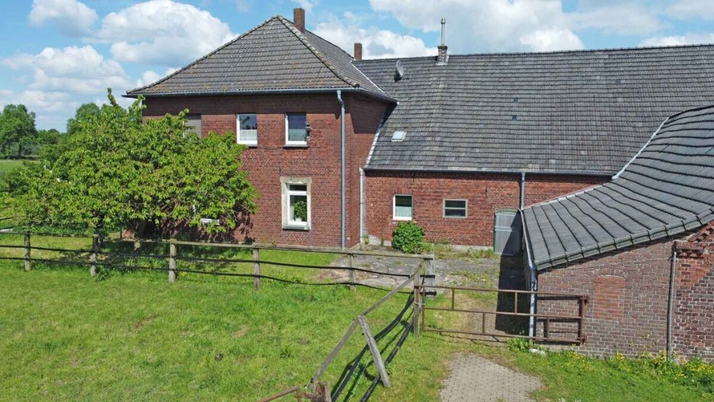Volksbank Immobilien Niederrhein GmbH - Immobilienangebot - Alpen - Alle - Hier werden Träume wahr: Pferdehof mit Weideflächen in Alpen-Veen!