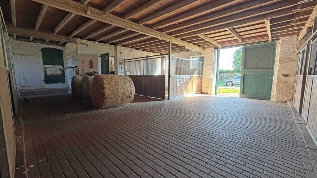 Volksbank Immobilien Niederrhein GmbH - Immobilienangebot - Alpen - Alle - Hier werden Träume wahr: Pferdehof mit Weideflächen in Alpen-Veen!