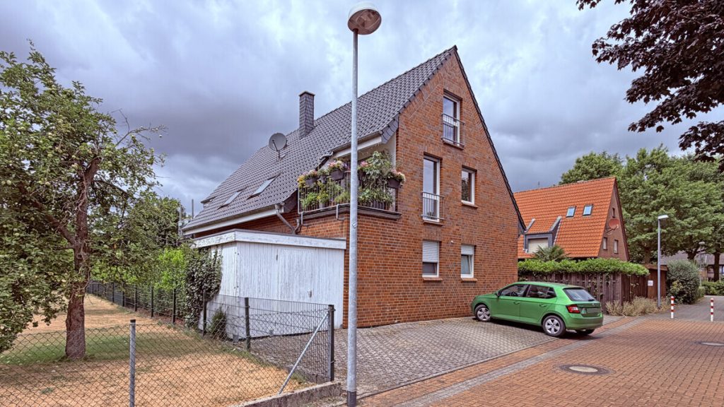 Volksbank Immobilien Niederrhein GmbH - Immobilienangebot - Sonsbeck - Alle - Neuwertig und top gepflegt: Dreifamilienhaus in bester Lage von Sonsbeck