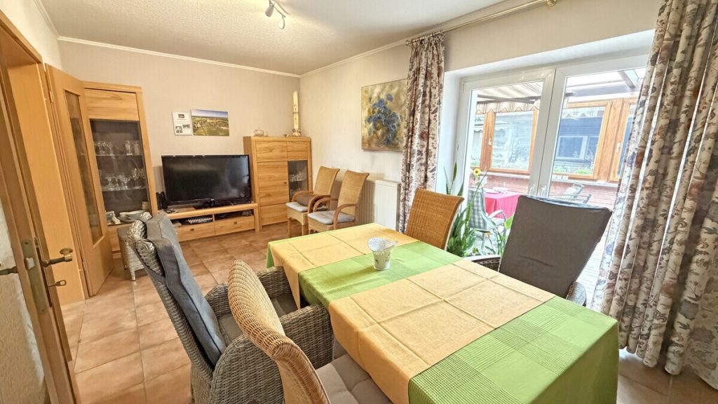 Volksbank Immobilien Niederrhein GmbH - Immobilienangebot - Rees - Alle - Ein Rückzugsort am Niederrhein – Exklusives Zweifamilienhaus in idyllischer Alleinlage