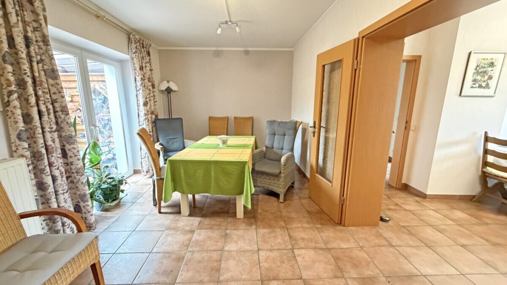 Volksbank Immobilien Niederrhein GmbH - Immobilienangebot - Rees - Alle - Ein Rückzugsort am Niederrhein – Exklusives Zweifamilienhaus in idyllischer Alleinlage