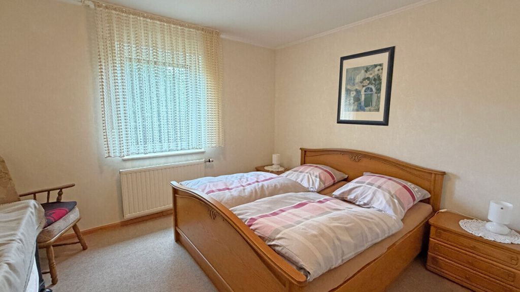 Volksbank Immobilien Niederrhein GmbH - Immobilienangebot - Rees - Alle - Ein Rückzugsort am Niederrhein – Exklusives Zweifamilienhaus in idyllischer Alleinlage