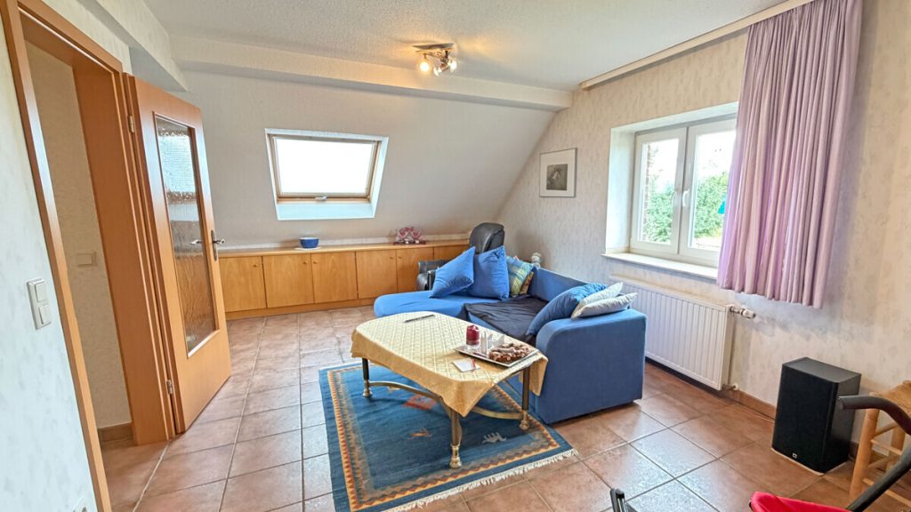 Volksbank Immobilien Niederrhein GmbH - Immobilienangebot - Rees - Alle - Ein Rückzugsort am Niederrhein – Exklusives Zweifamilienhaus in idyllischer Alleinlage