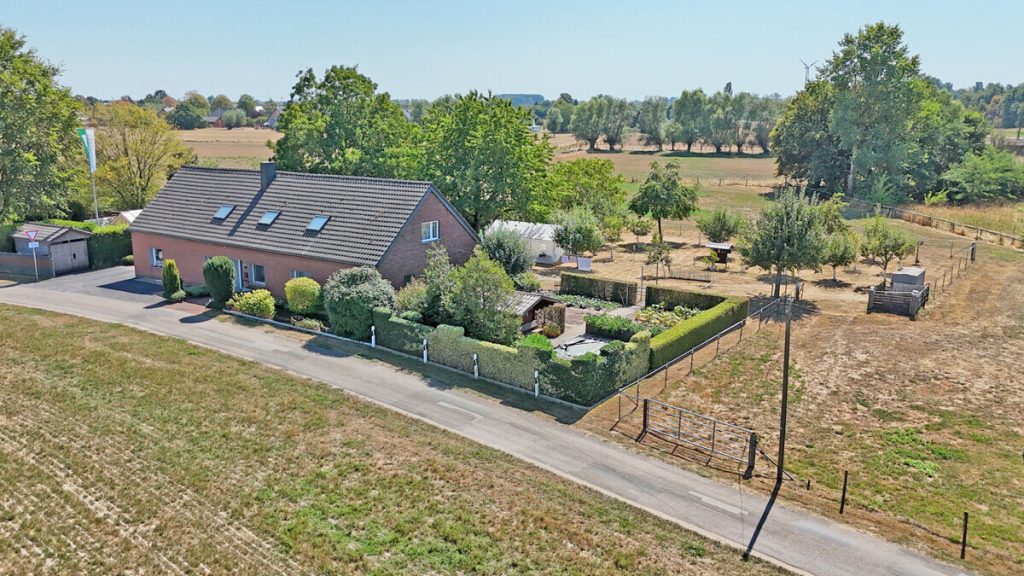 Volksbank Immobilien Niederrhein GmbH - Immobilienangebot - Rees - Alle - Ein Rückzugsort am Niederrhein – Exklusives Zweifamilienhaus in idyllischer Alleinlage
