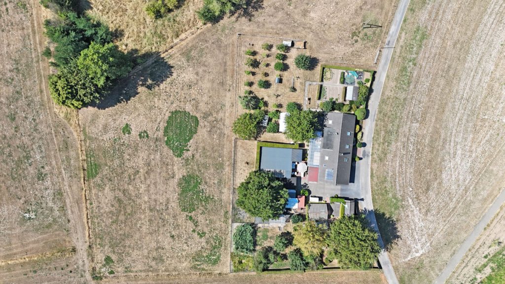 Volksbank Immobilien Niederrhein GmbH - Immobilienangebot - Rees - Alle - Ein Rückzugsort am Niederrhein – Exklusives Zweifamilienhaus in idyllischer Alleinlage