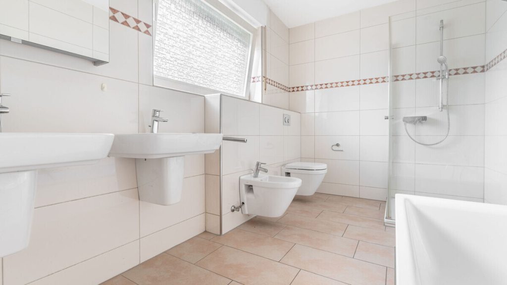 Volksbank Immobilien Niederrhein GmbH - Immobilienangebot - Hamminkeln - Alle - Wohnen in begehrter Lage von Hamminkeln – Einfamilienhaus mit großem Grundstück & Doppelgarage