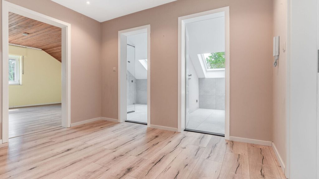 Volksbank Immobilien Niederrhein GmbH - Immobilienangebot - Hamminkeln - Alle - Wohnen in begehrter Lage von Hamminkeln – Einfamilienhaus mit großem Grundstück & Doppelgarage