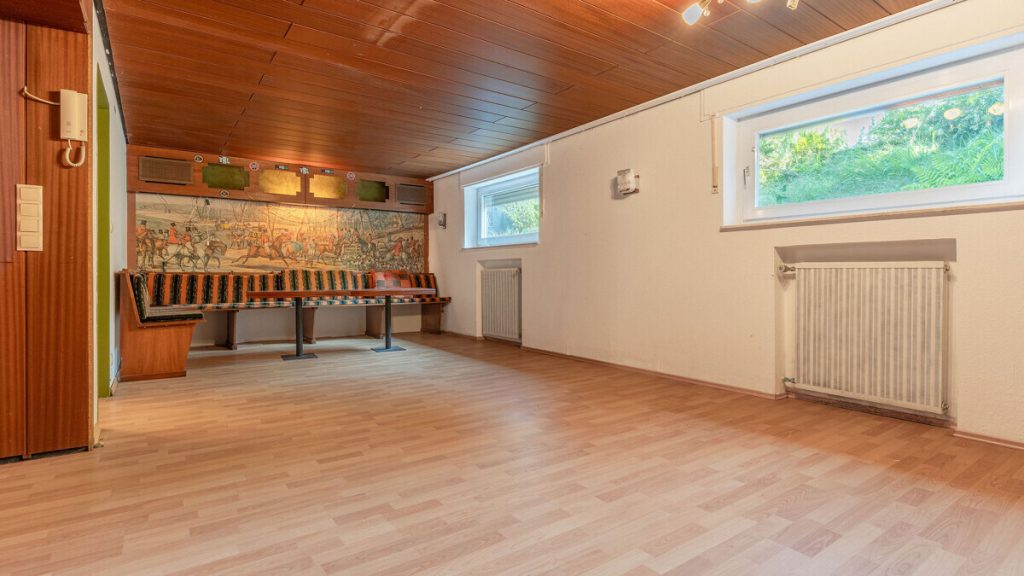 Volksbank Immobilien Niederrhein GmbH - Immobilienangebot - Hamminkeln - Alle - Wohnen in begehrter Lage von Hamminkeln – Einfamilienhaus mit großem Grundstück & Doppelgarage