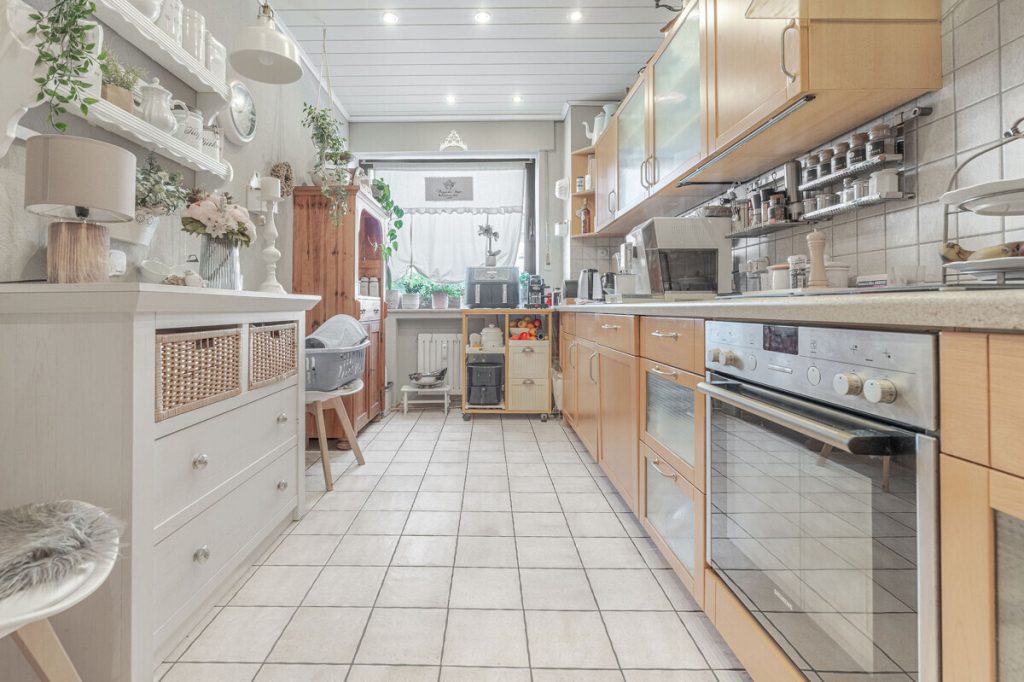 Volksbank Immobilien Niederrhein GmbH - Immobilienangebot - Voerde - Alle - Gepflegtes Mehrfamilienhaus mit fünf Wohneinheiten – Attraktive Kapitalanlage in Voerde-Stadt!